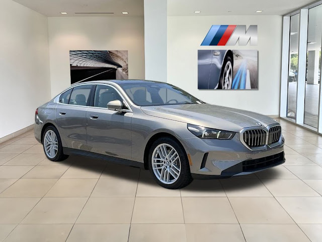 2024 BMW 5 Series 530i