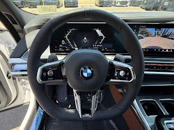 2025 BMW 7 Series 760i xDrive