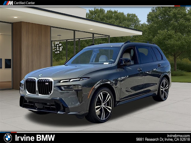 2023 BMW X7 M60i