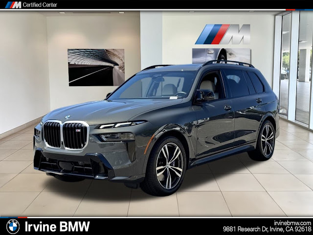 2023 BMW X7 M60i