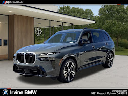 2023 BMW X7 M60i