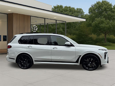 2026 BMW X7