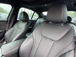 2023 BMW 3 Series 330i