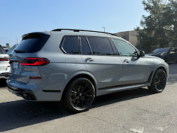 2026 BMW X7 M60i