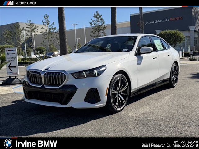 2026 BMW 5 Series 530i