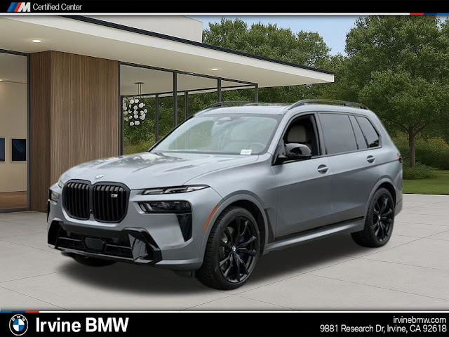 2023 BMW X7 M60i