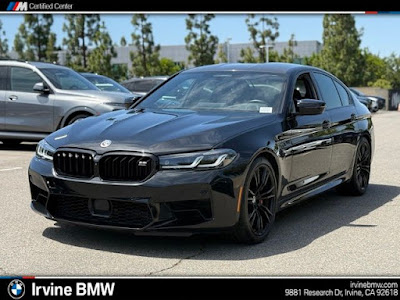 2023 BMW M5