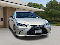 2022 Lexus ES 300h